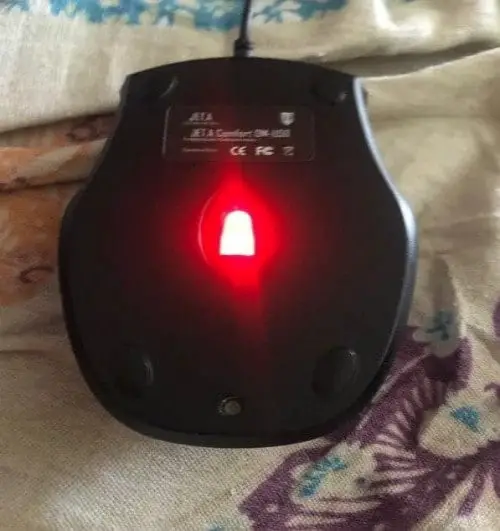Red light on the bottom of the mouse